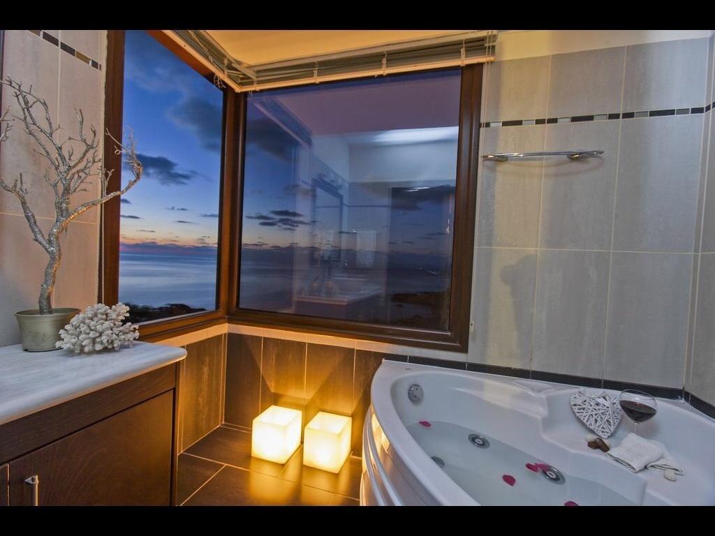 Sunset View Mermaid Villa Pomos Bagian luar foto