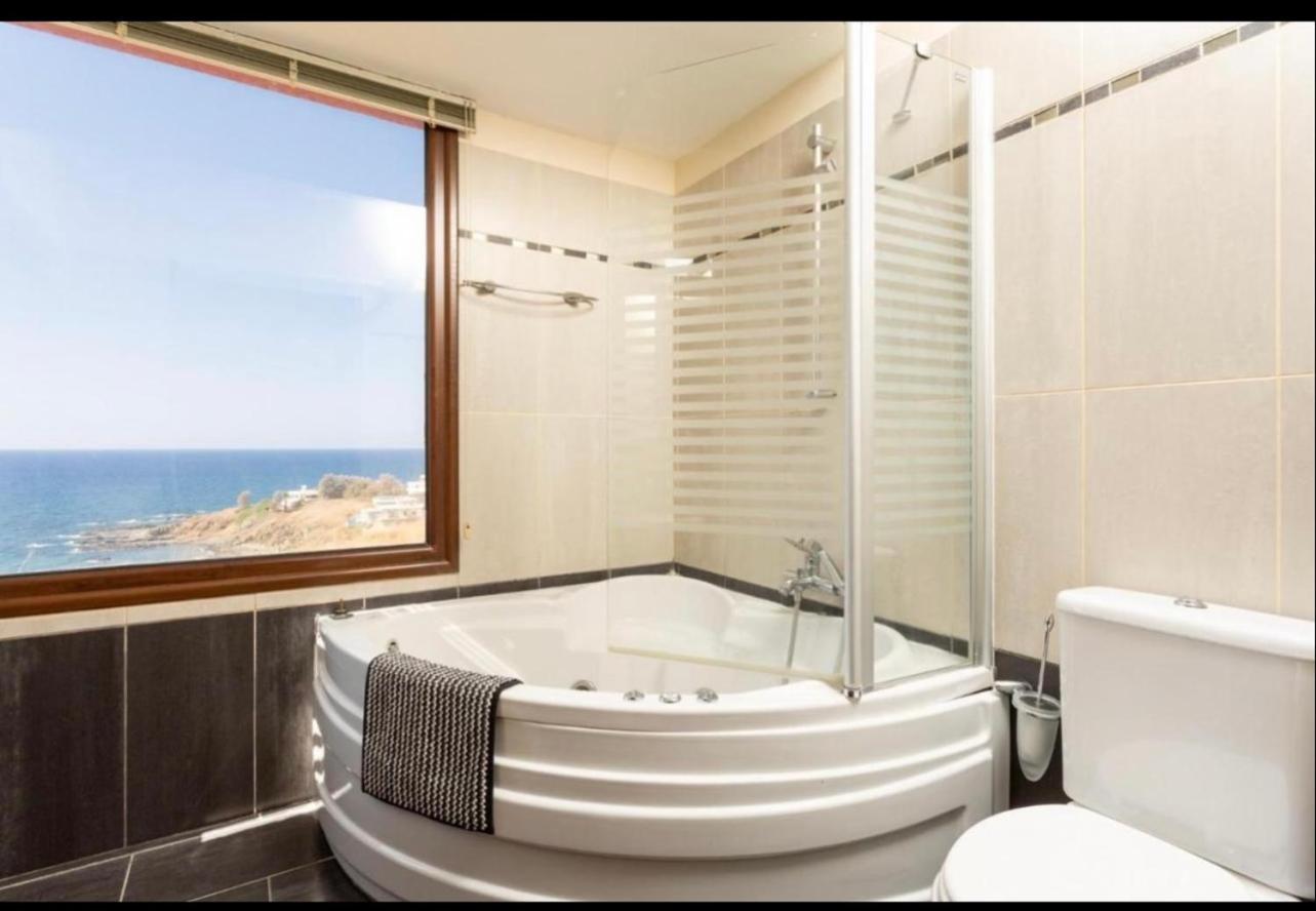 Sunset View Mermaid Villa Pomos Bagian luar foto