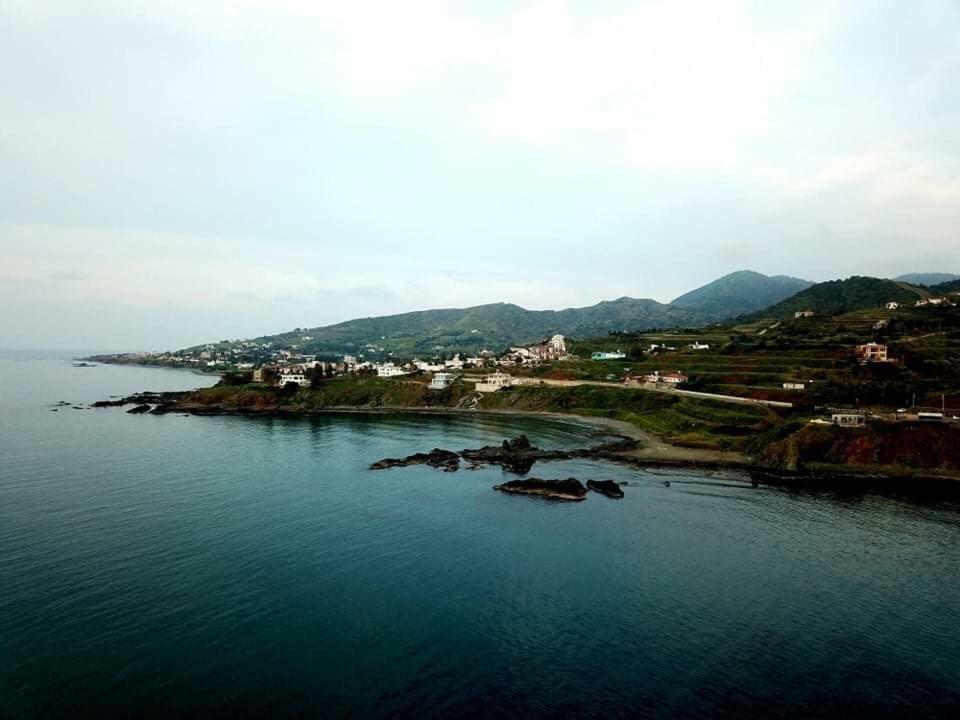 Sunset View Mermaid Villa Pomos Bagian luar foto